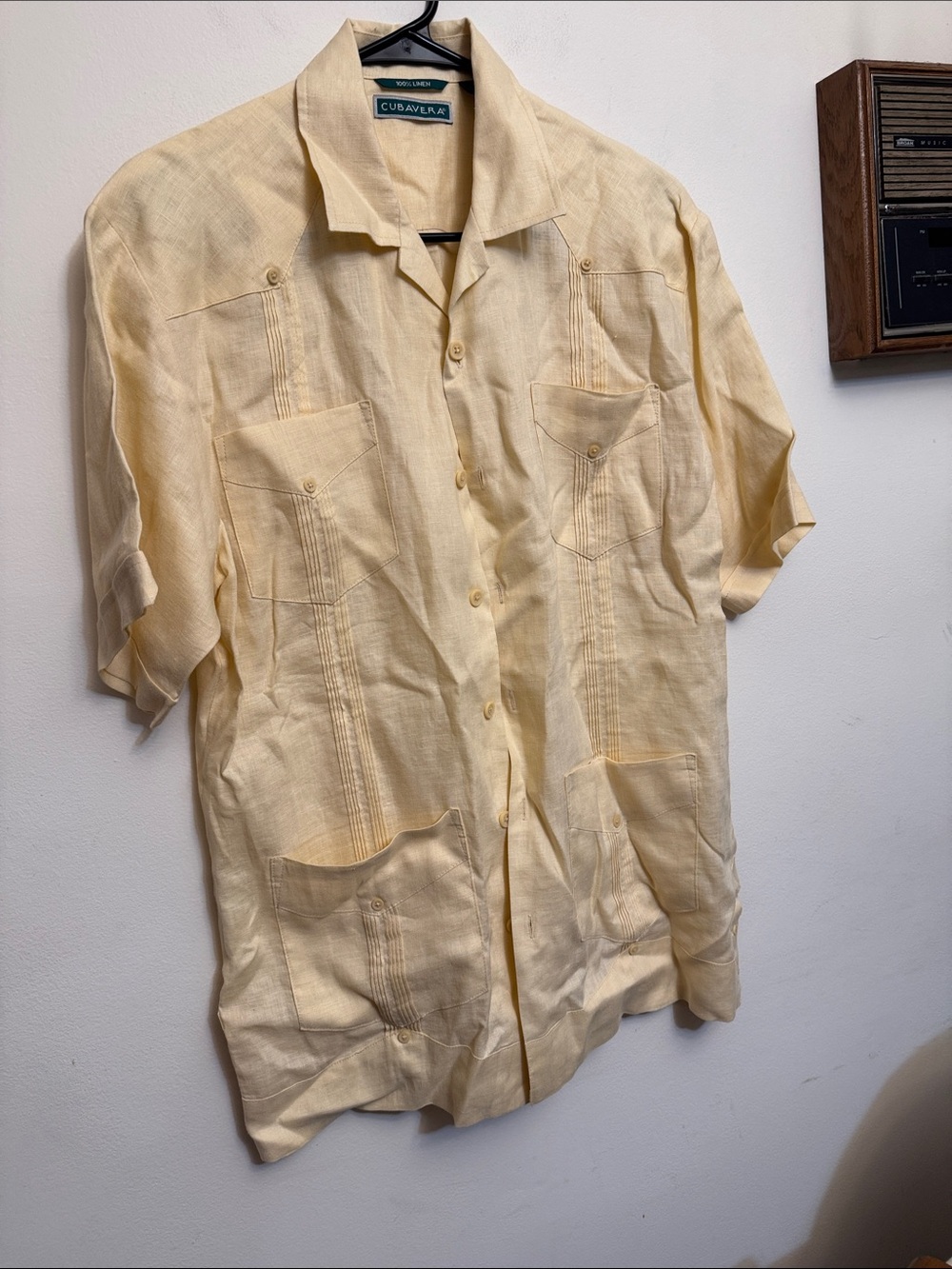 Cubavera Men's Short-Sleeve linen Guayabera in Pale Yellow